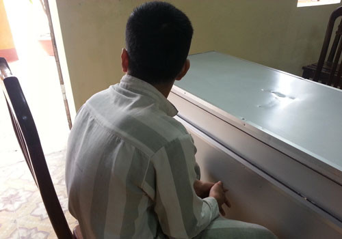 Đến cuối tháng hai này, Chiến mới bước sang tuổi 16. 