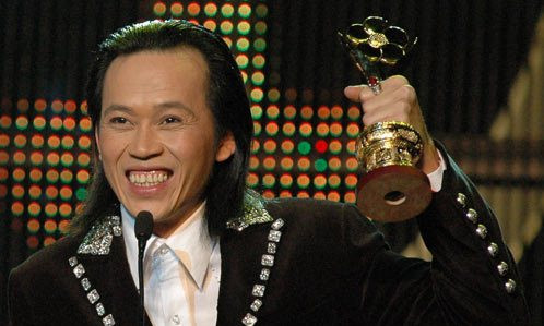 Nghệ sĩ Hoài Linh