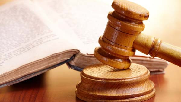 Nữ giáo viên hầu tòa vì có thai với nam sinh 13 tuổi