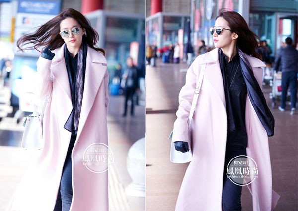 "Thần tiên tỉ tỉ" xuất hiện tại sân bay với gout thời trang cá tính, sành điệu 