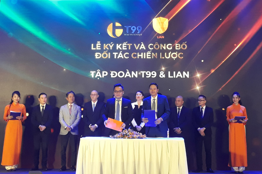 Sự kiện ra mắt chuỗi cửa hàng T99 trên cả nước.