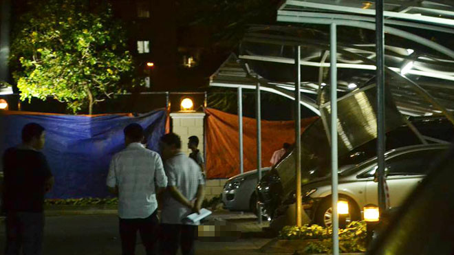 Lực lượng chức năng bảo vệ hiện trường, điều tra vụ việc.