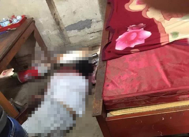 Người chồng được phát hiện đã tử vong bên vũng máu