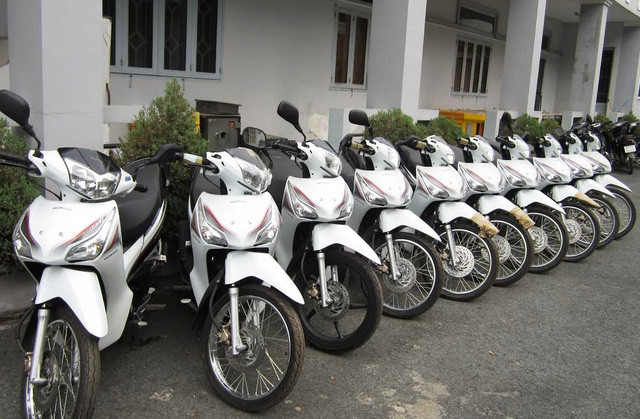 Số xe máy nhập khẩu mới 100% bị Tình chiếm đoạt đem cầm cố được Công an thu giữ