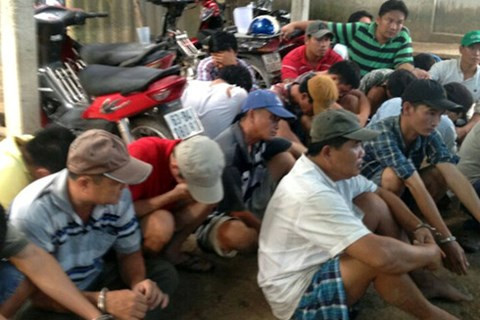 Các đối tượng đánh bạc bị bắt giữ