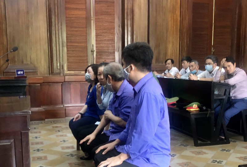 4 bị cáo tại tòa sáng 6/2.