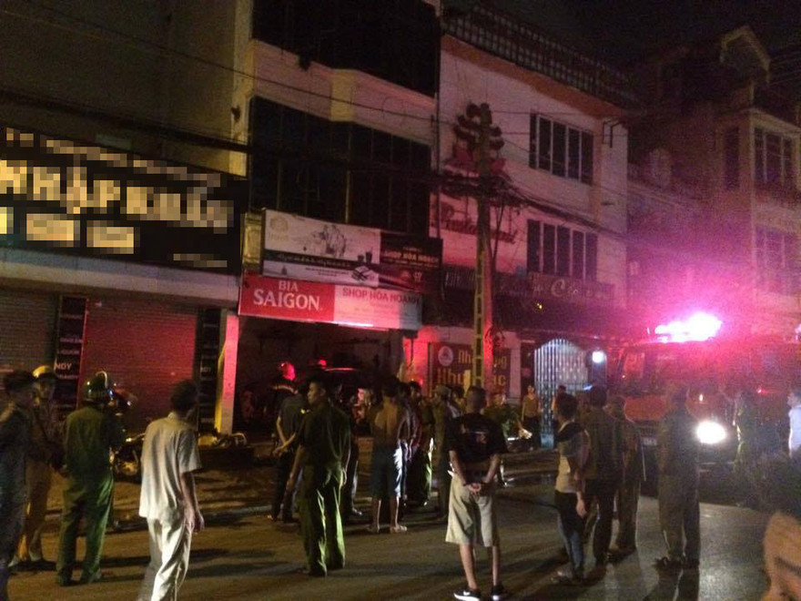 Hiện trường vụ việc xảy ra trong đêm. Ảnh: Facebook.