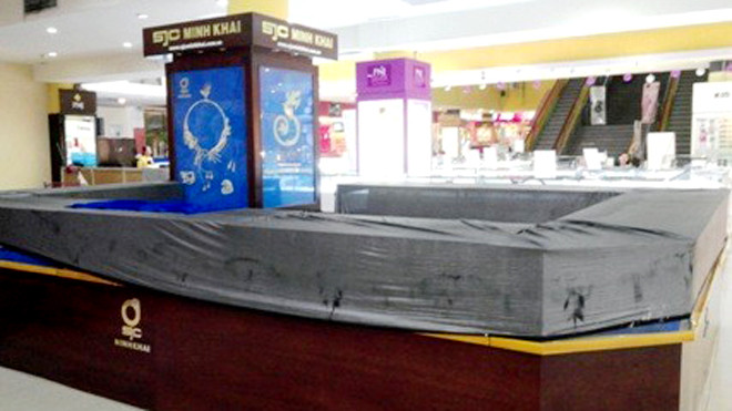 Cửa hàng kinh doanh SJC Minh Khai là nơi mất nhiều tài sản nhất trong vụ băng siêu trộm đột nhập siêu thị Cộng Hoà đêm 14, rạng sáng 15/10