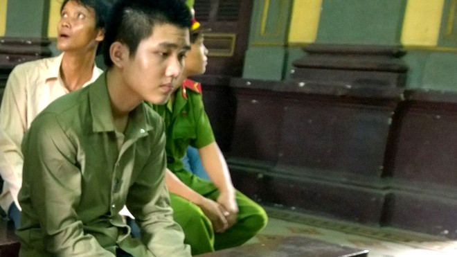 Lợi tại tòa phúc thẩm.