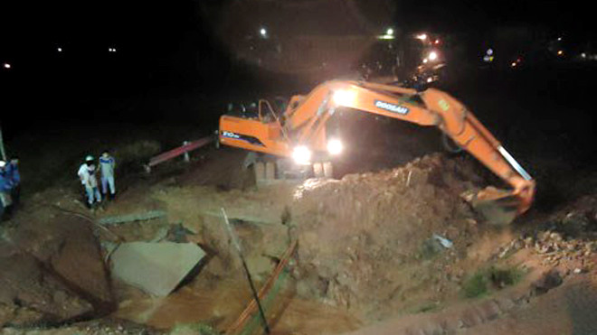 Việc cung cấp nước sạch năm 2015 sẽ gặp nhiều khó khăn do liên tiếp vỡ đường ống thời gian qua 