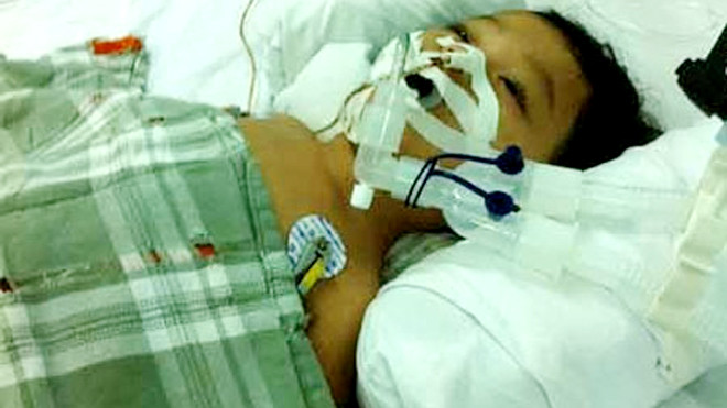 Bé gái 15 tháng nguy kịch nghi bị bạo hành