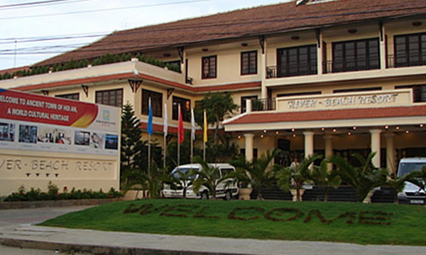 Khách sạn River Beach Resort