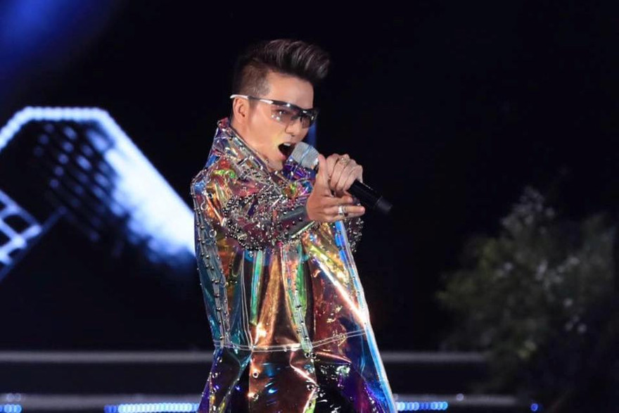 Giữa ồn ào kích động bạo lực, Đàm Vĩnh Hưng tuyên bố ‘sốc’