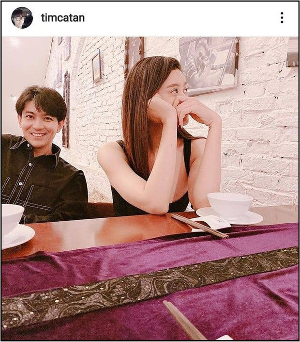 Showbiz 4/10: Sau ồn ào hẹn hò tình mới, Tim đăng ảnh đi ăn với Trương Quỳnh Anh