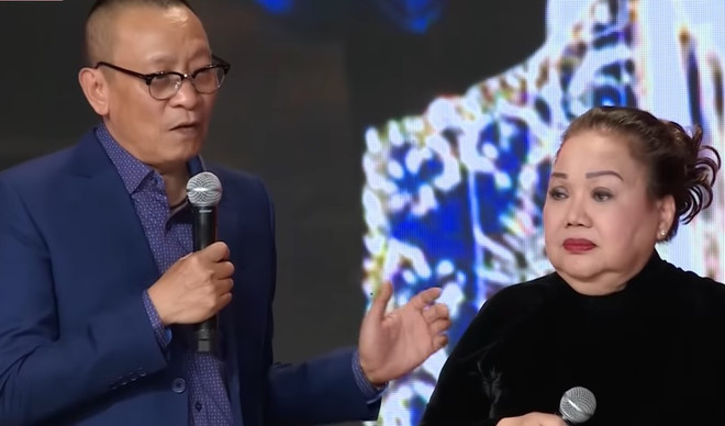 MC Lại Văn Sâm thán phục vì NSND Ngọc Giàu vẫn hát rất "mượt" ở tuổi 75.