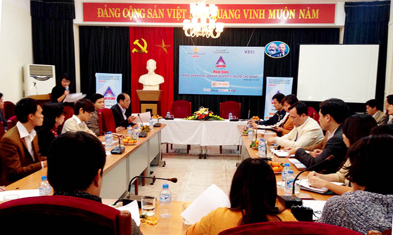 Quang cảnh buổi họp báo.