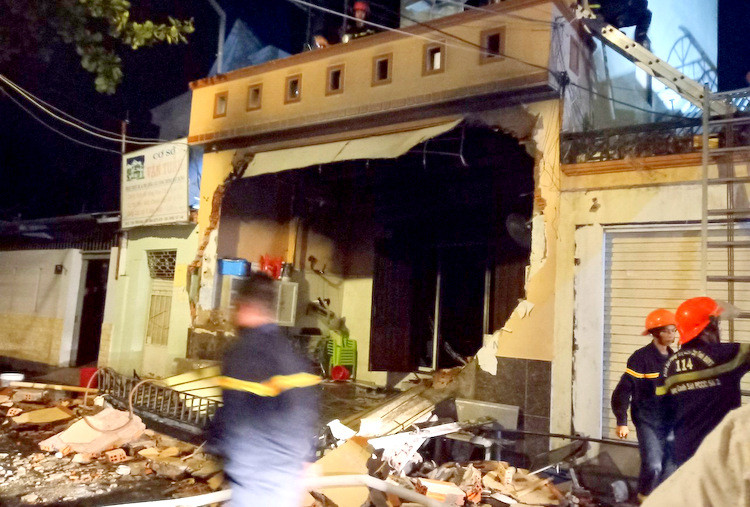 Hiện trường vụ nổ. Ảnh: VNE