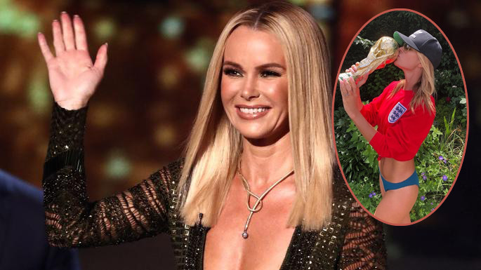 Giám khảo từng che mặt vì Cơ – Nghiệp tung ảnh ‘nóng’ cổ vũ World Cup