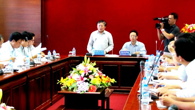 Thứ trưởng Bùi Văn Ga yêu cầu các đơn vị, địa phương, đoàn thể quan tâm đến sinh hoạt vật chất, tạo tâm lý thoải mái, nhẹ nhàng cho thí sinh khi bước vào kỳ thi. Ảnh: Ngọc Văn.