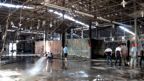 Khu vực kho sơn được cho là nơi phát sinh đám cháy. Ảnh: Hoàng Trường.