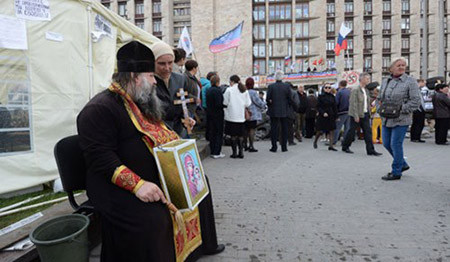 Cộng hòa Donetsk hôm nay ra lời kêu gọi tổng động viên trước chiến dịch đàn áp của chính quyền Ukraine