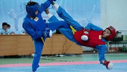 Các vận động viên thi đấu.