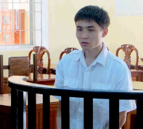 Lê Trọng Thanh trước vành móng ngựa.