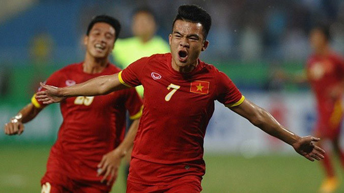 Hoàng Thịnh có tên trong đội hình tiêu biểu.