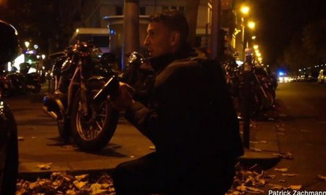 Một cảnh sát Pháp tham gia màn đấu súng với khủng bố. Nguồn: Patrick Zachmann/Time