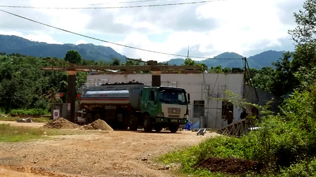 Cây xăng đang chờ kết quả kiểm định “dầu nước mía” 