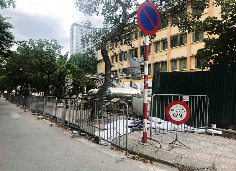 Hoàn tất cưỡng chế công trình không phép trên mương Phan Kế Bính