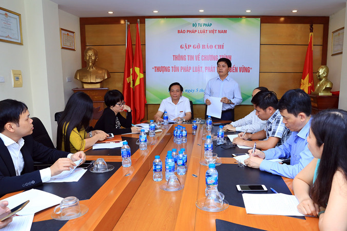 Họp báo phát động chương trình "Thượng tôn pháp luật, phát triển bền vững" chiều 5/3.
