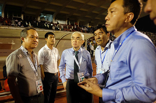 Theo bầu Đức, các lãnh đạo VFF cần sự đoàn kết cao, chung tay vào việc mới giải quyết được các vấn đề hiện nay của bóng đá Việt Nam. Ảnh: Đức Đồng.
