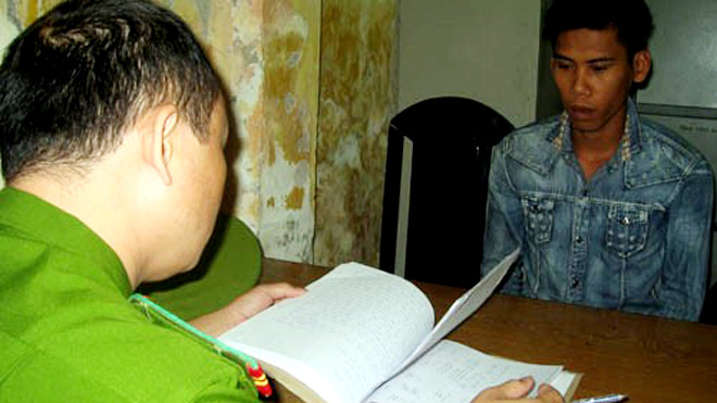 Trúng thay tên đổi họ để giấu thân phận. Ảnh: Việt Đức