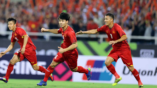 Làm khách Malaysia, Công Phượng không ngán 'chảo lửa' Bukit Jalil