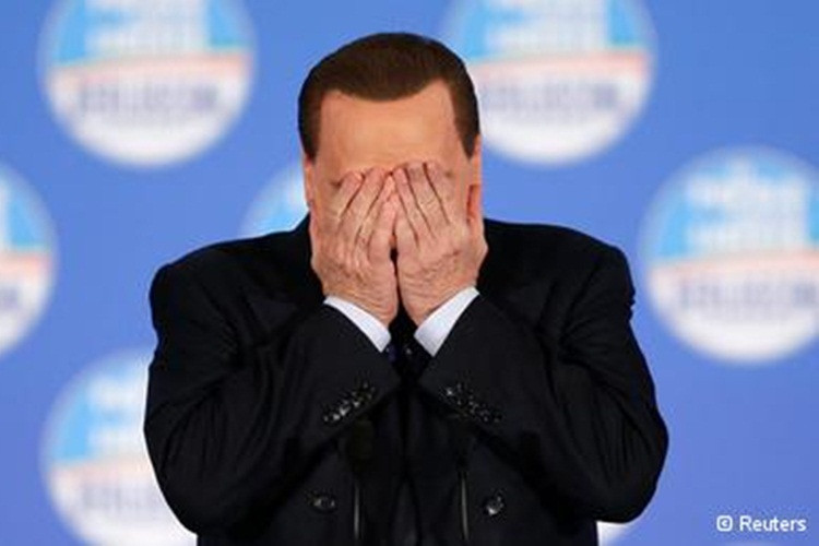 Cựu Thủ tướng Ý được xóa tội sex với trẻ em