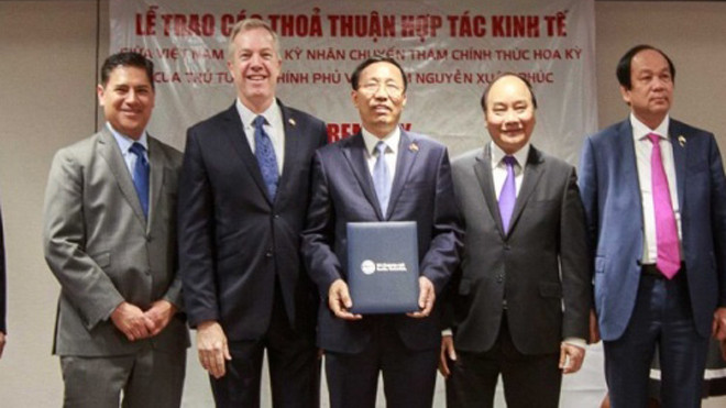 Lãnh đạo cấp cao hai nước ghi nhận việc ký kết Ý định thư giữa cơ quan hải quan hai bên.