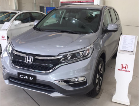 Giá bán thấp nhất của Honda CR-V là 730 triệu đồng cho bản 2.0L. Ảnh minh họa