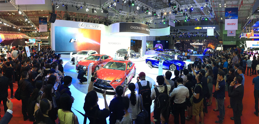 Ảnh đại diện: Một góc triển lãm ô tô Việt Nam 2017 