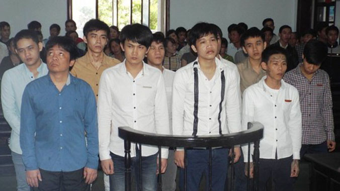 Nhóm người đánh Phó giám đốc Sở GTVT tỉnh Khánh Hòa.