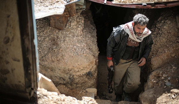 Các phần tử khủng bố vượt biên giới Thổ Nhĩ Kỳ để vào Syria. Ảnh: Farsnews.