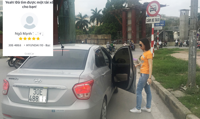 Cùng với biển cấm taxi, sắp tới Sở GTVT Hà Nội cũng sẽ bổ sung biển cấm xe công nghệ trên các tuyến phố cấm. Ảnh: Anh Trọng.