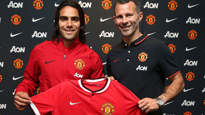 Mua Falcao, M.U tạm thời để... ngắm