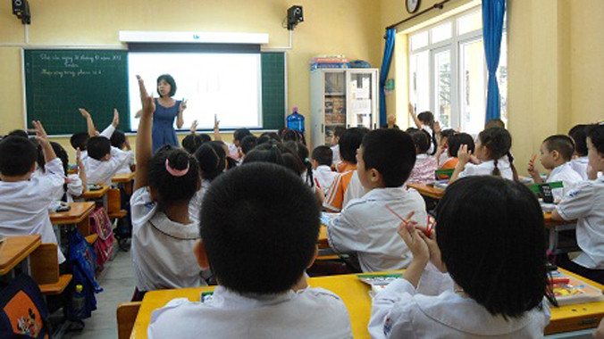 Tăng cường nhận xét đánh giá về năng lực, phẩm chất học sinh hơn là điểm số đối với bậc tiểu học.