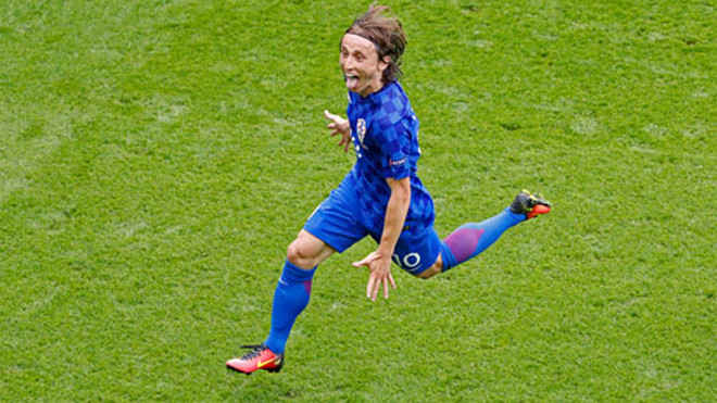 Modric là cầu thủ quan trọng bậc nhất trong lối chơi của Croatia. Ảnh: Reuters.