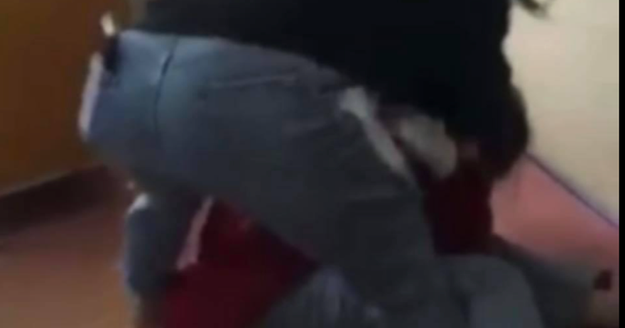 3 học sinh loạn đả vì tin nhắn nói xấu trên Facebook