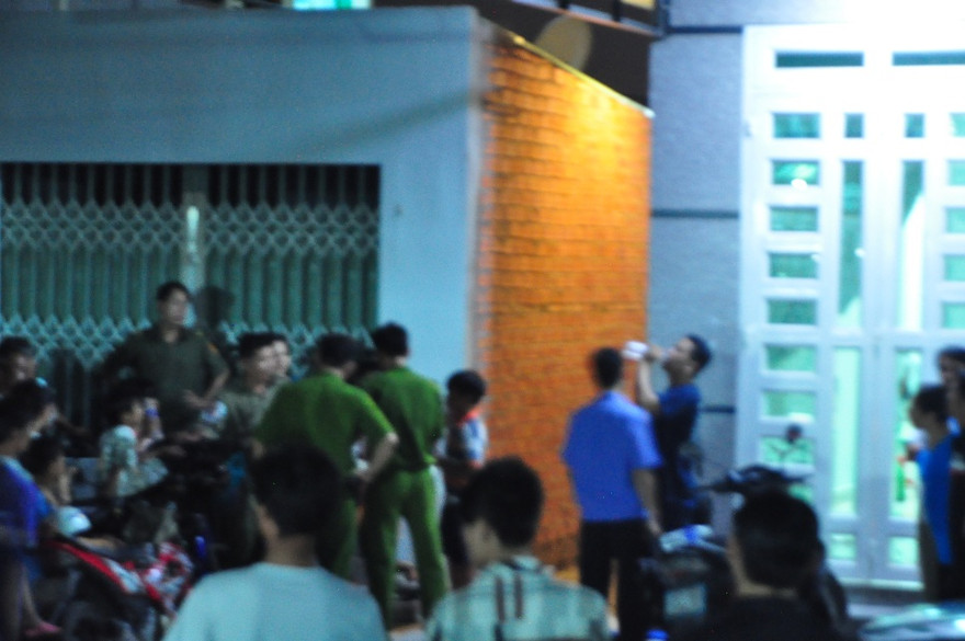 Công an dựng lại hiện trường vụ án