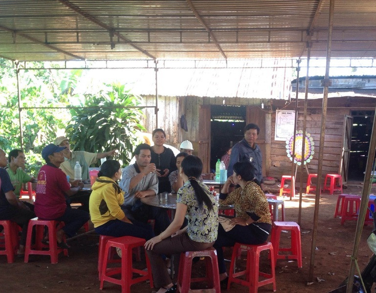 Gia đình tổ chức tang lễ cho 2 cháu.