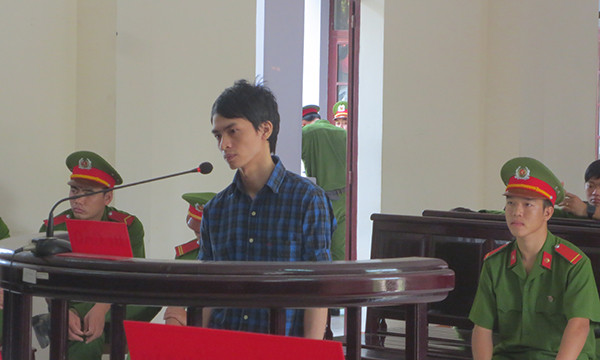 Trần Văn Điểm tại phiên tòa.