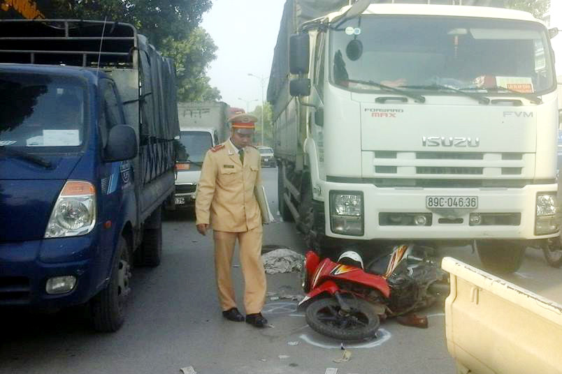 Hiện trường vụ tai nạn thương tâm.